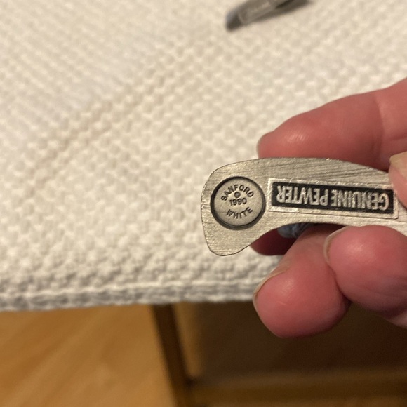 Pewter hockey players 1990 by Sanford White set of three - Picture 8 of 8